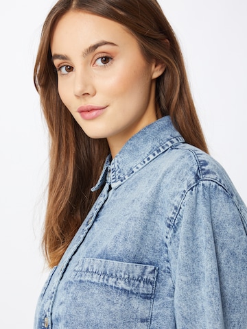 Urban Classics Bluse in Blau