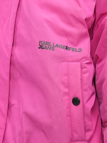 KARL LAGERFELD JEANS Демисезонная куртка в Ярко-розовый