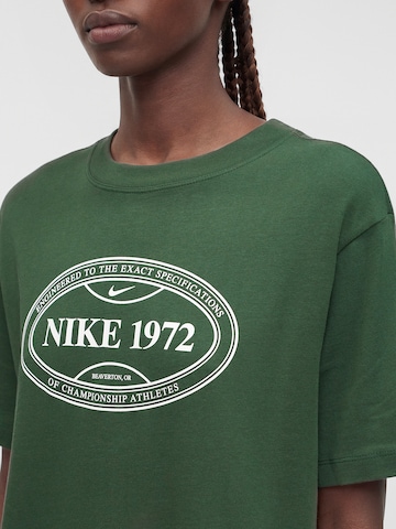 Nike Sportswear Μπλουζάκι σε πράσινο