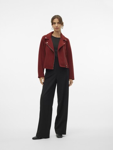 Veste mi-saison VERO MODA en rouge