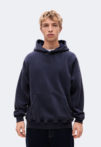 Sweat-shirt 'ESSENTIAL POPOVER 2.0' Abercrombie & Fitch en bleu : devant