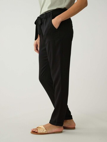 Effilé Pantalon 'Elida' Deeluxe en noir