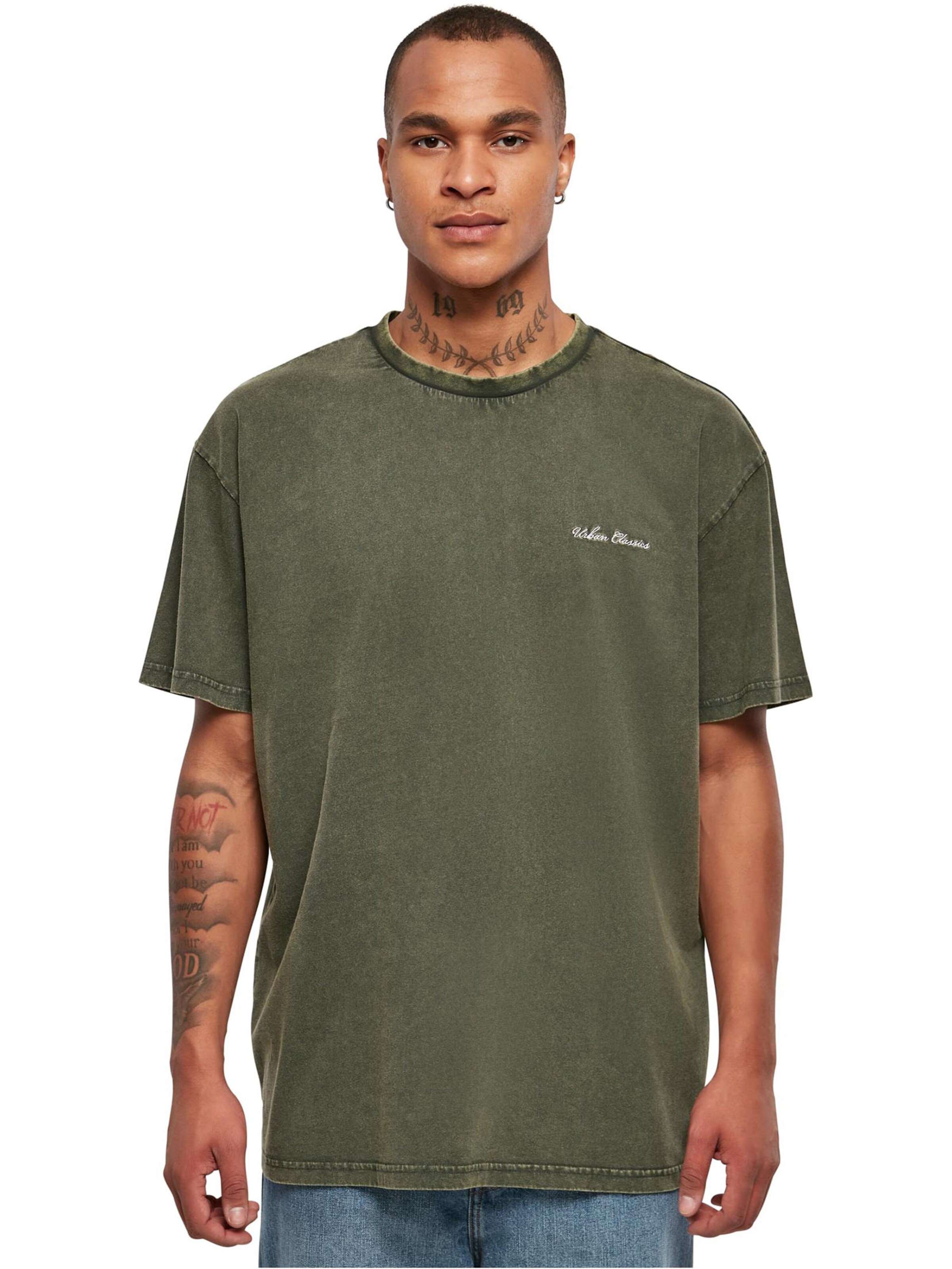 Urban Classics Тениска в зелено: отпред