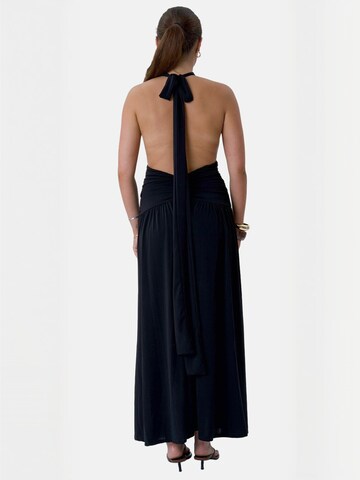 Abito ' Olivia ' di TEESHOPPEN in nero
