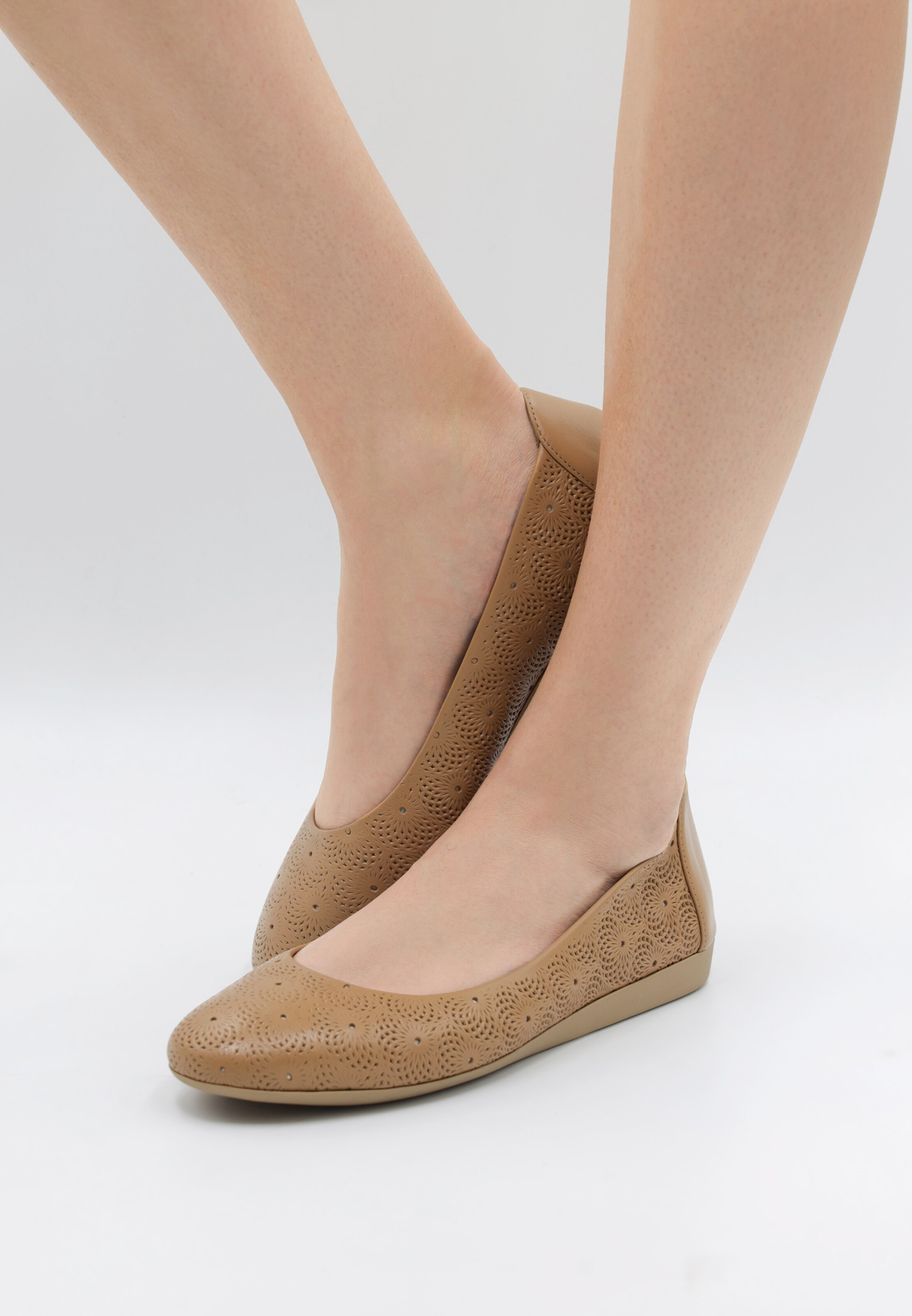 Frauen Ballerinas Usha Ballerina in Sand - VE42903 Frauen Ballerinas Usha Ballerina in Sand - VE42903