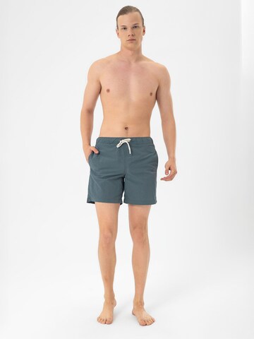 Daniel Hills Badeshorts in Blau