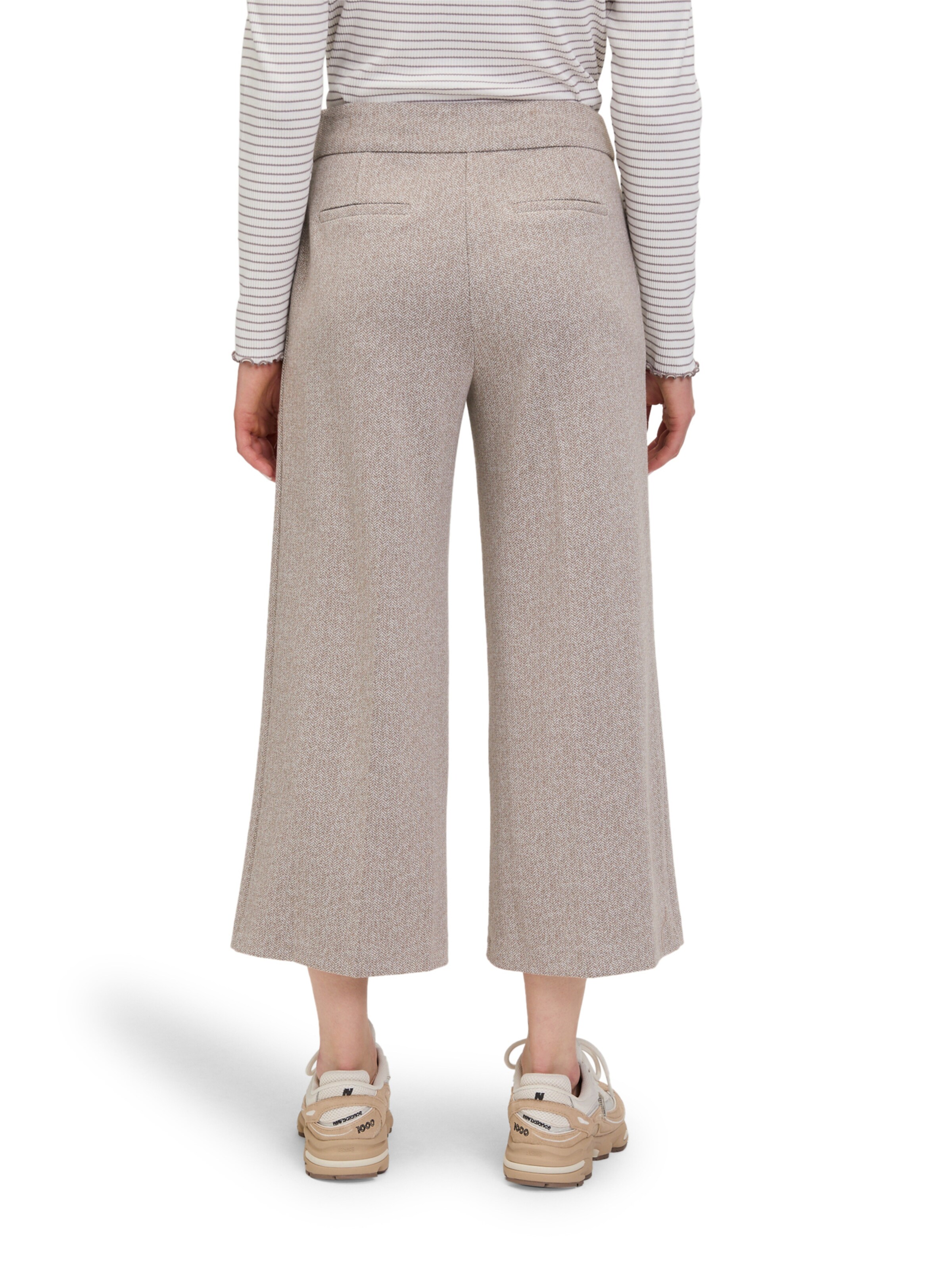 Cartoon Slim fit Pants in Black