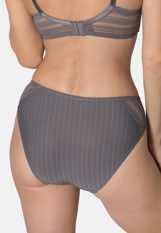 Slip 'Feminine Pinstripe' sassa en gris