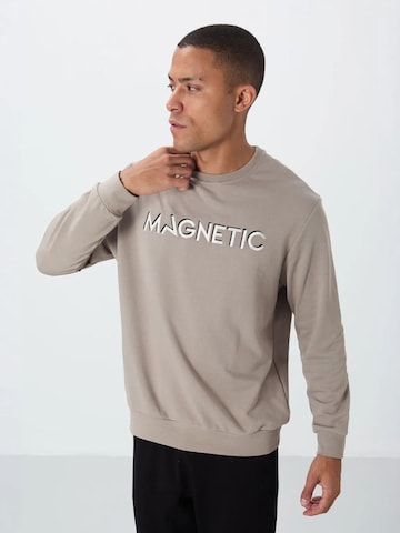 Tommy Life Sweatshirts in Beige