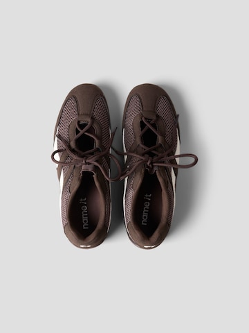 Sneaker di NAME IT in marrone