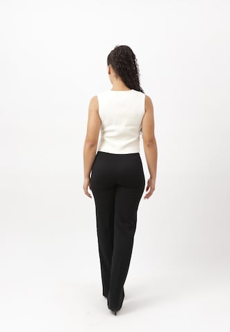 Elara Strickweste in Beige