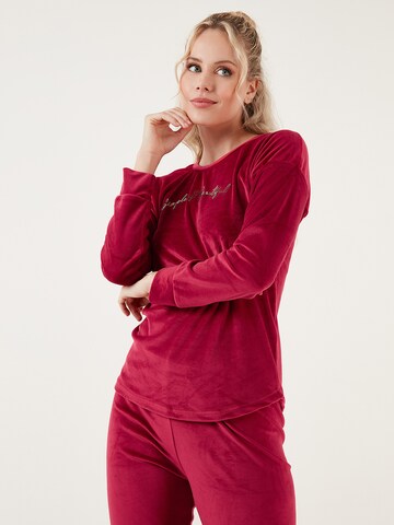 LELA Pyjama in Rot