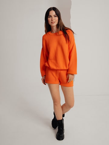 A LOT LESS Pullover 'Naja' in Orange