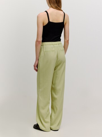 EDITED Lużny krój Spodnie 'Benja' w kolorze zielony