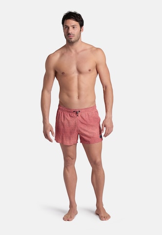 ARENA Beach Short 'EVO AO' in Rot