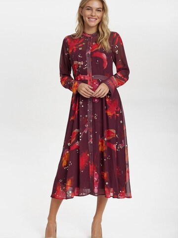 Robe 'Kyndall' NÜMPH en rouge