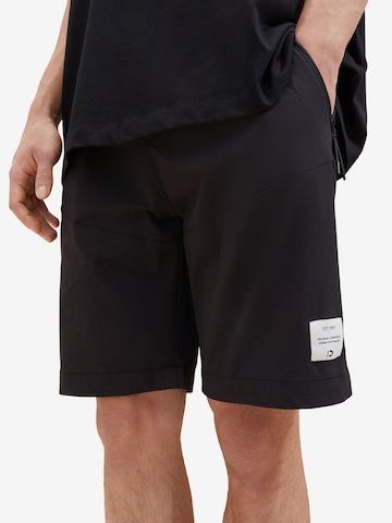 Regular Pantalon TOM TAILOR DENIM en noir : devant