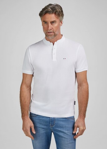 HECHTER PARIS Shirt in White: front