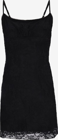 faina - Vestido em preto: frente