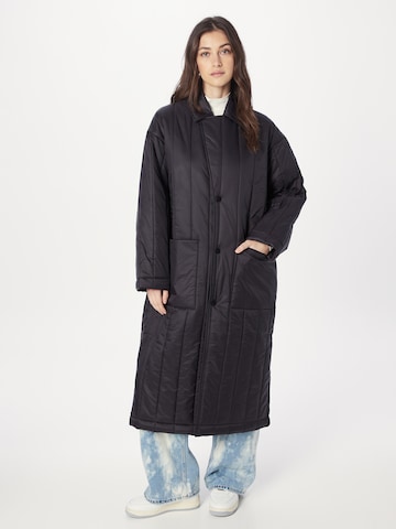 Won Hundred Ανοιξιάτικο και φθινοπωρινό παλτό 'New York' σε μαύρο: μπροστά