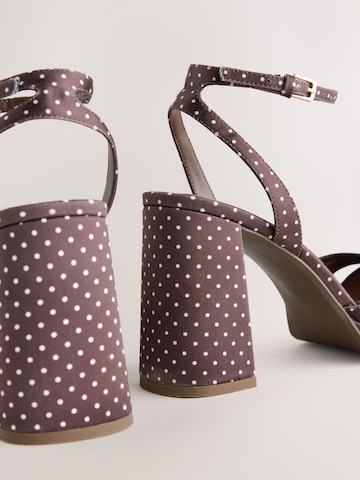 Next Sandaal 'Forever Comfort' in Bruin