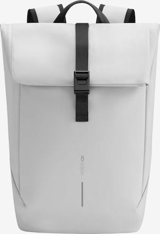 XD Design Backpack in White: front