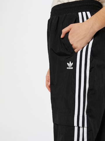 ADIDAS ORIGINALS Tapered Hose 'Japona' in Schwarz