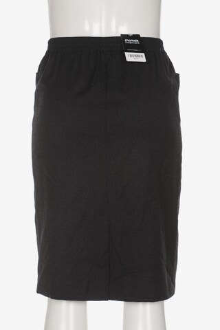 Peter Hahn Skirt in S in Black