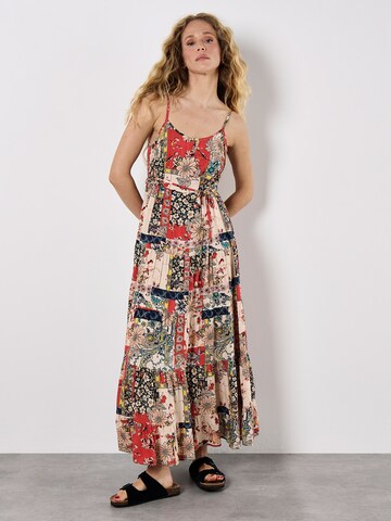 Robe d’été Apricot en orange : devant