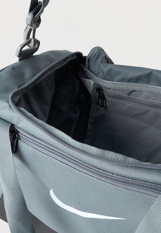 NIKE Спортивная сумка 'Brasilia' в Серый