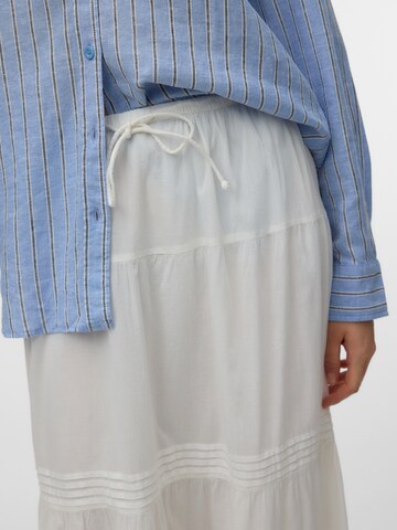 Jupe 'VMSANDY' VERO MODA en blanc