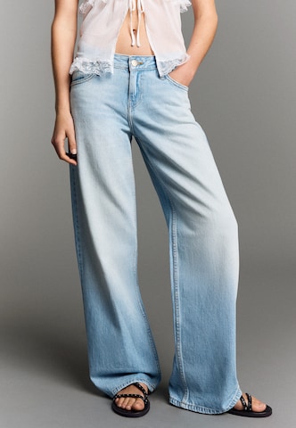 Wide leg Jeans di Bershka in blu: frontale