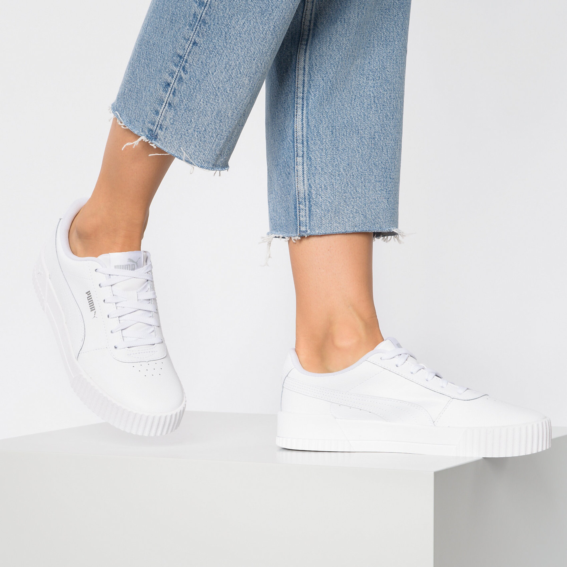 puma carina sneaker