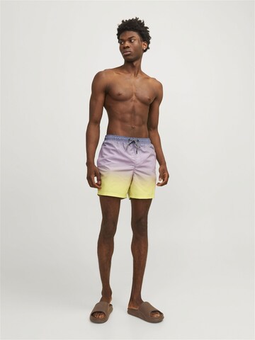 JACK & JONES Badeshorts i gul
