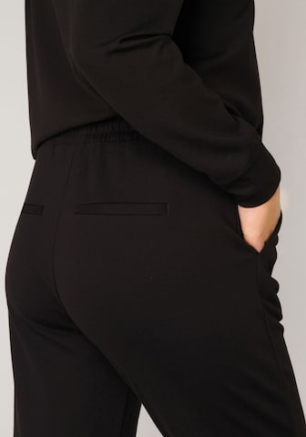 BASE LEVEL Regular Pajama Pants in Black