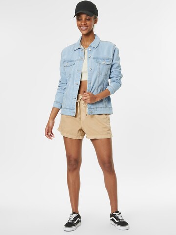 GAP Regular Shorts in Beige