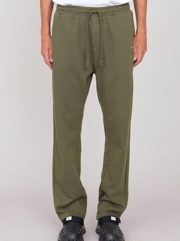 OWN Off With Nature Regular Broek 'Joggers Felpati Dritti' in Groen: voorkant