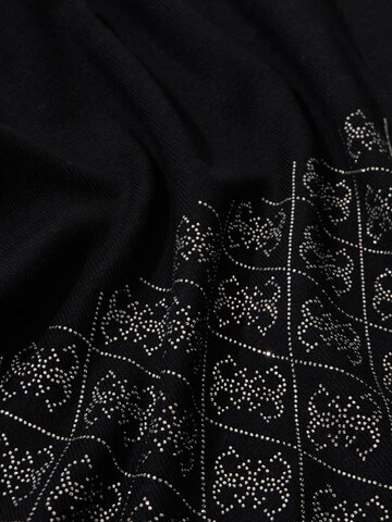 GUESS Scarf in Black