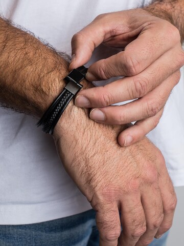 Akitsune Armband 'Punisher'‌‌‌‌‌‌‌ in Schwarz