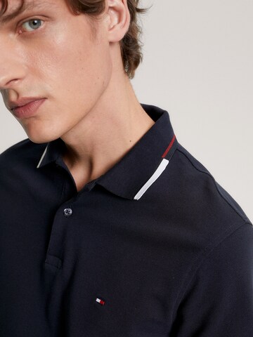 TOMMY HILFIGER Poloshirt in Blau