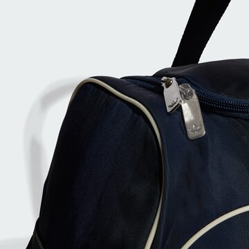 ADIDAS ORIGINALS Weekender in Blue