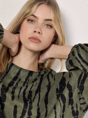 Chemisier ' ' Apricot en vert