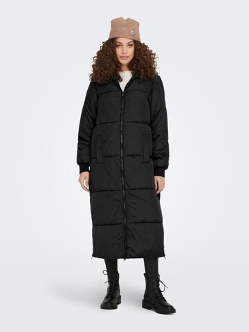 JDY Winter Coat in Black: front