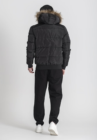 Gianni Kavanagh Winterjas 'Utility' in Zwart