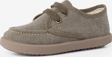 Scarpa bassa di Pisamonas in verde: frontale