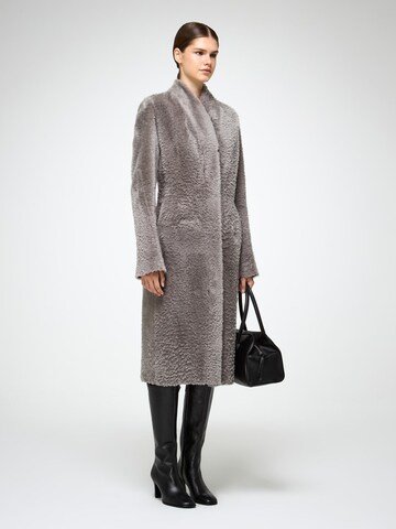 V S P Wintermantel 'Flores' in Grau