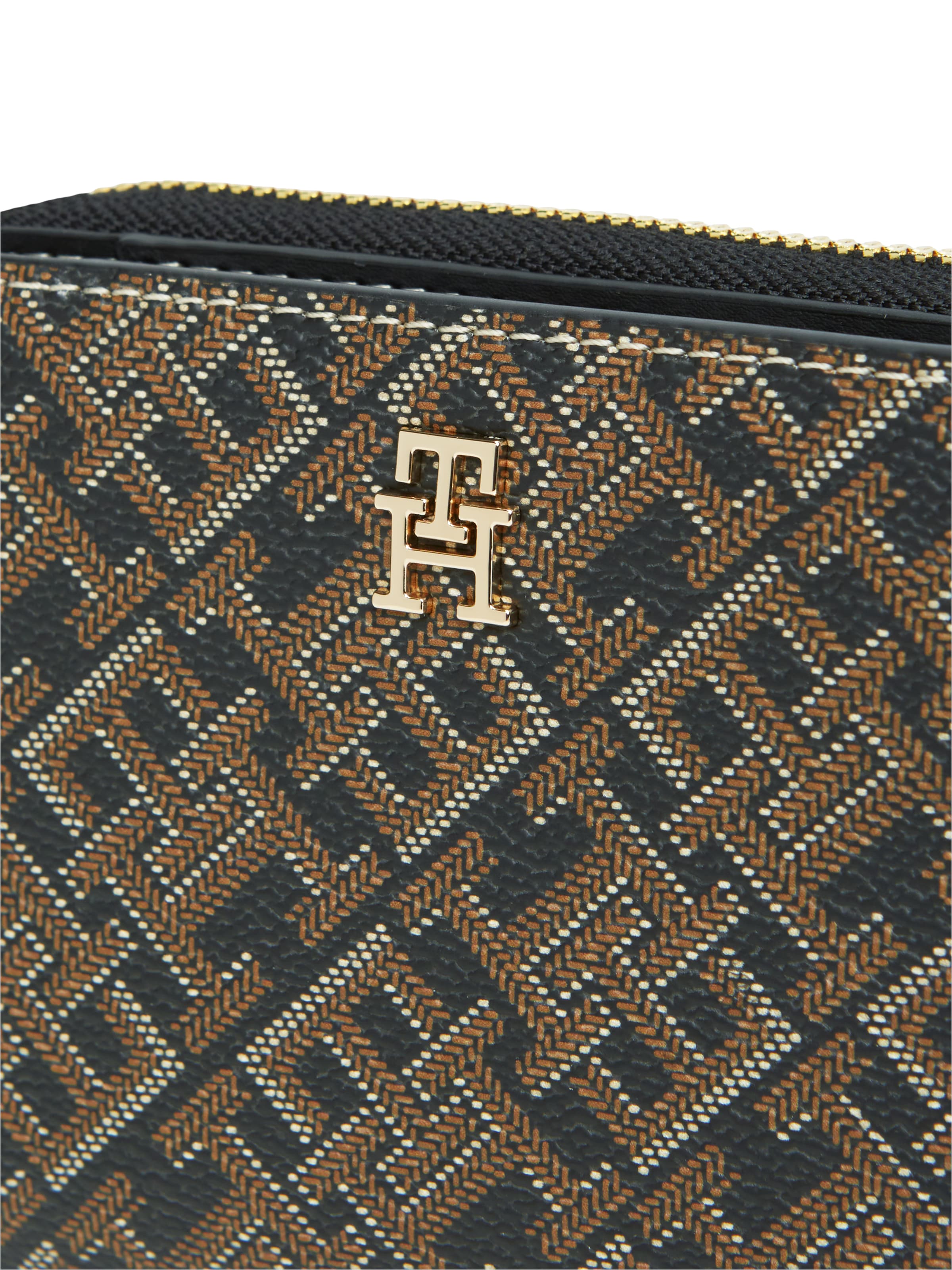 TOMMY HILFIGER Wallet in Black