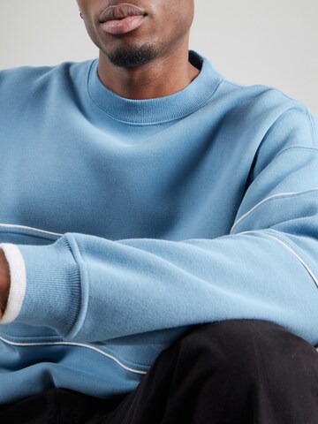 Abercrombie & Fitch Sweatshirt 'Essentials' in Blue