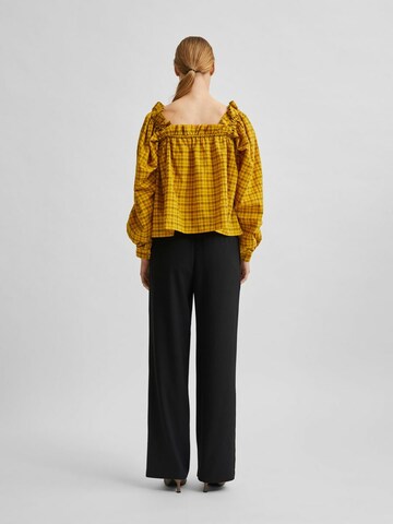 Camicia da donna 'Checkie' di SELECTED FEMME in giallo