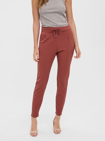 Effilé Pantalon VERO MODA en marron : devant